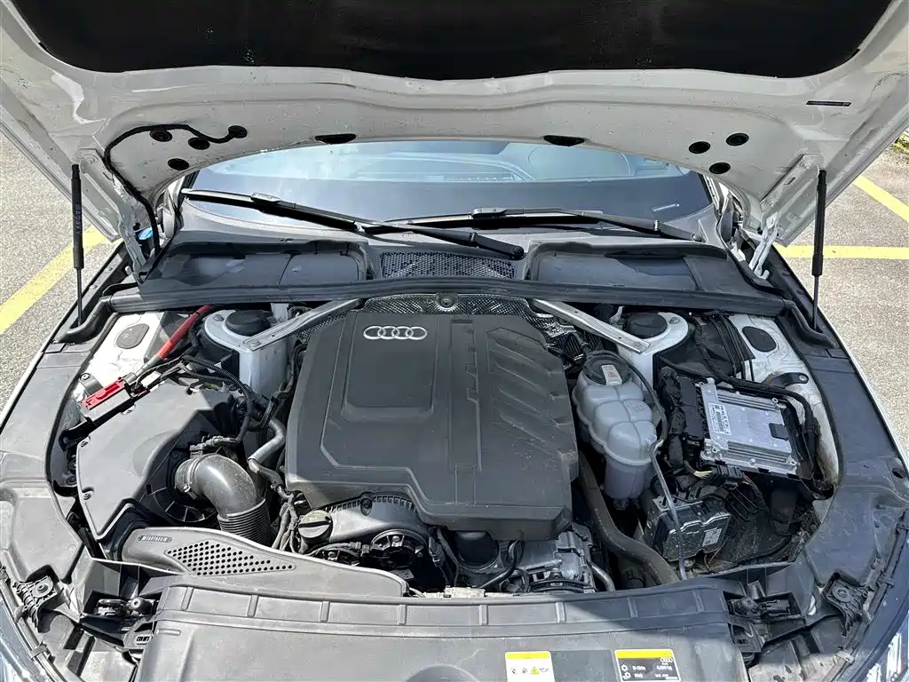 Audi A4L 2024 40 TFSI Luxury Dynamic фото 9