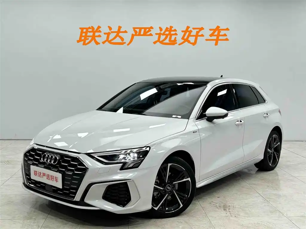 Audi A3 2023 Facelift Sportback 35 TFSI Fashion Sport