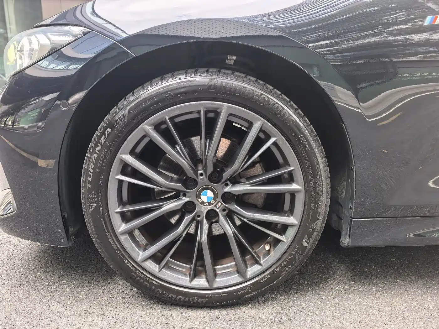 BMW 3 Series 2023 325Li M Sport Black Night Package фото 6