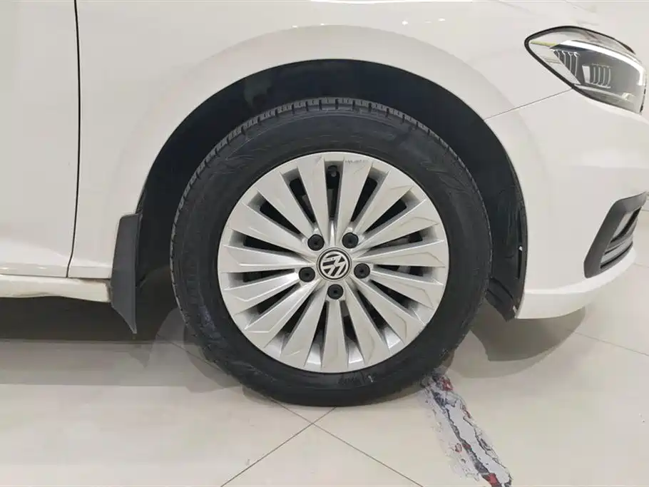 Volkswagen Lavida 2019 1.5L Automatic Comfort Edition China VI фото 6