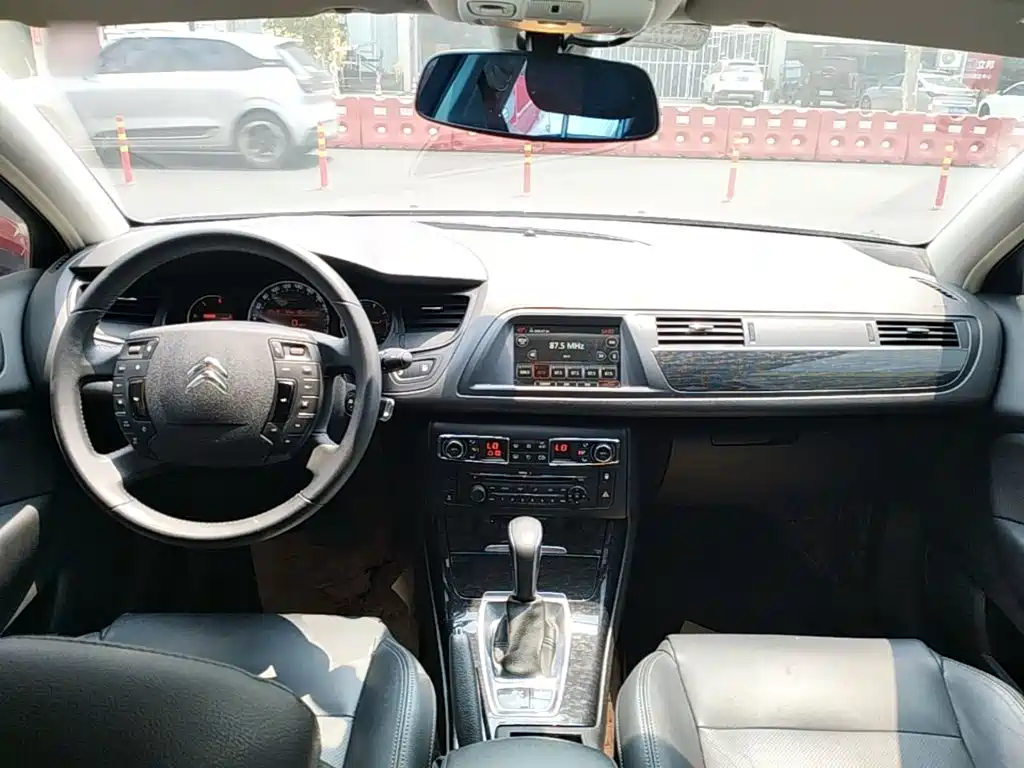 Photo 10 - Citroën C5