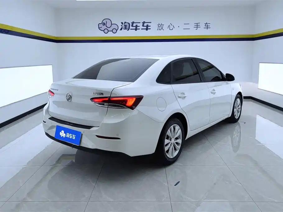Buick Excelle 2021 Exemplar 1.5L Auto Elite фото 3