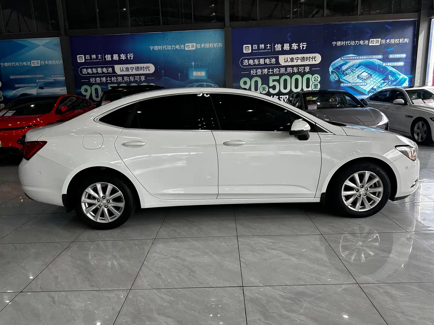 Buick Verano 2015 Sedan 20T Dual-clutch Elite фото 4
