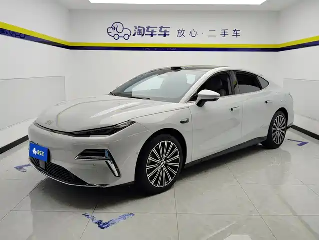 Geely Galaxy Galaxy Xingyao 8 2025