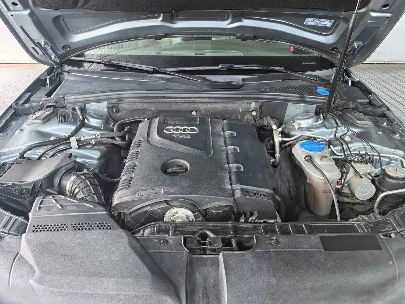 Audi A4L 2011 2.0 TFSI Comfort фото 17