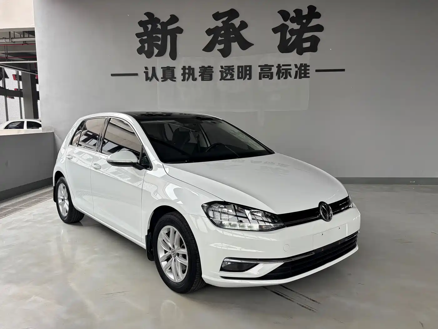 Volkswagen Golf 2018 1.6L Automatic Comfort фото 3