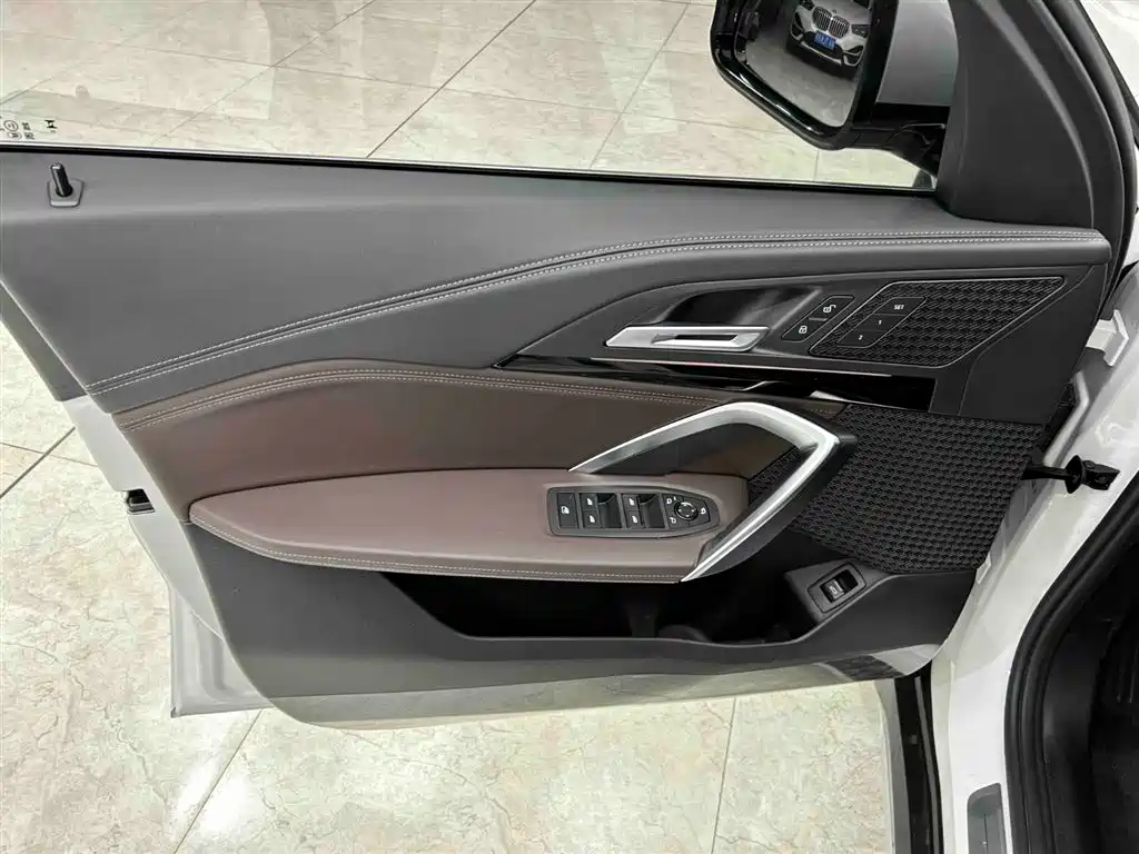 BMW X1 2023 sDrive20Li X Design Package фото 10