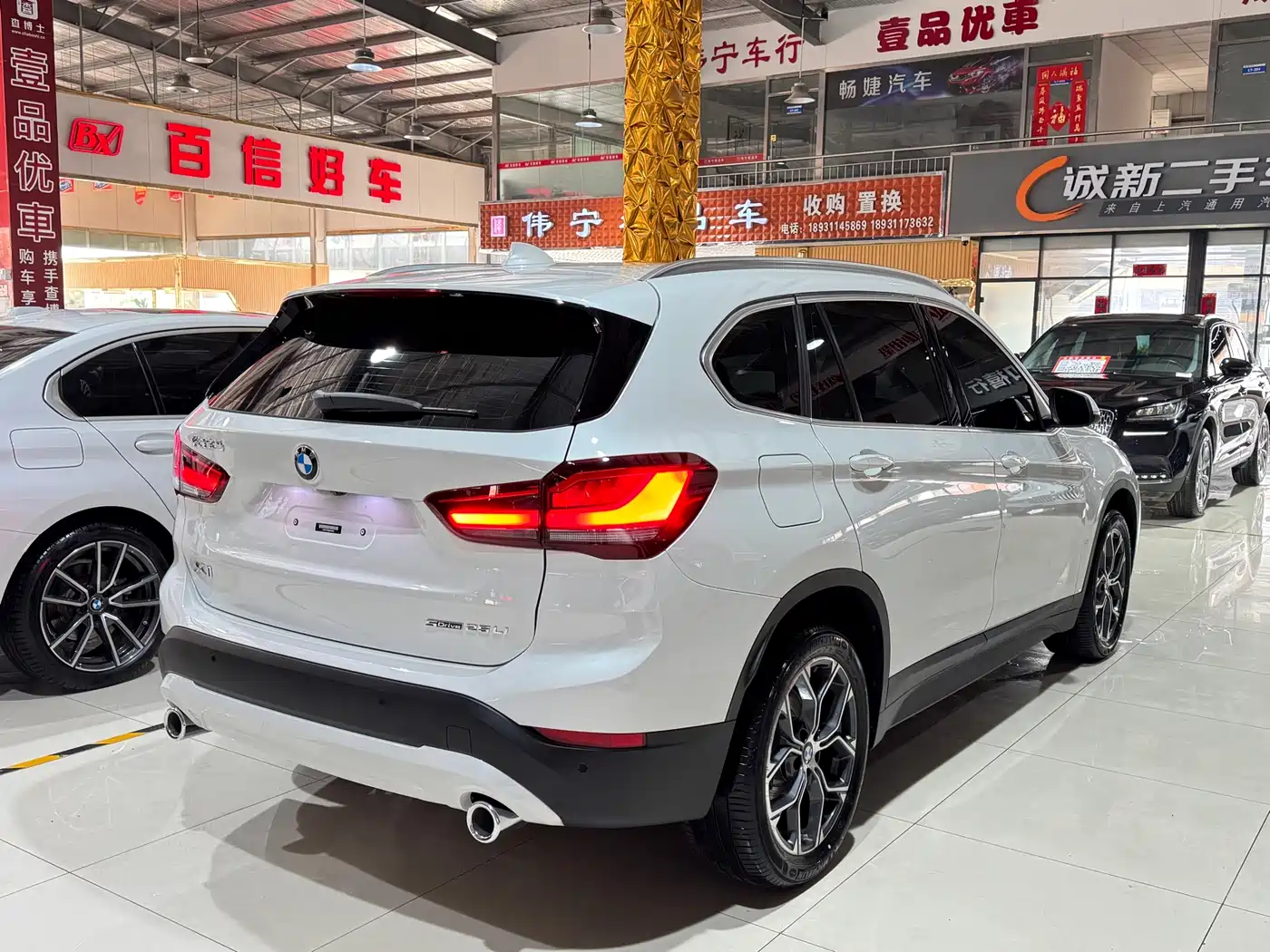 BMW X1 2022 sDrive25Li Leading фото 26