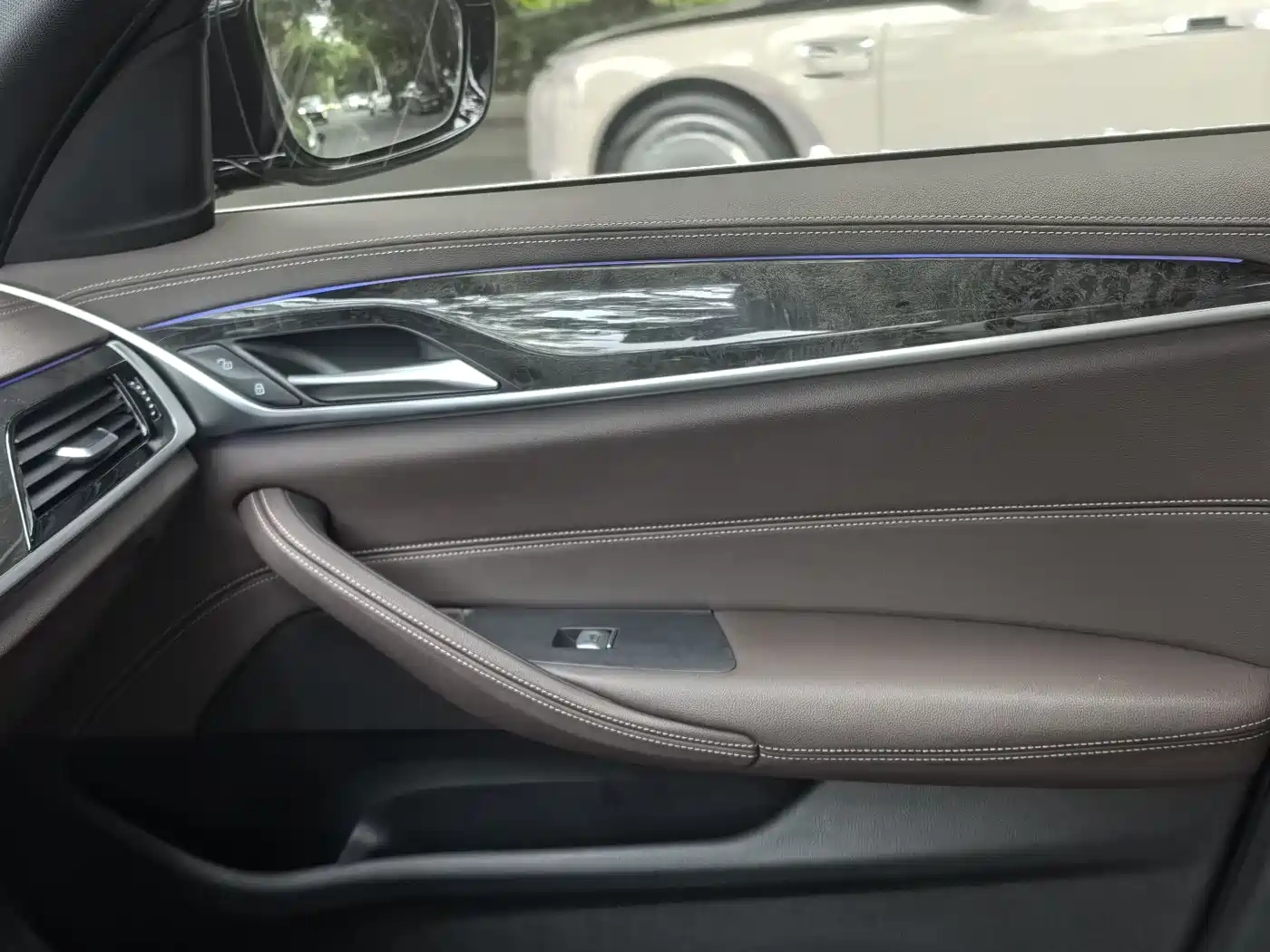 BMW 5 Series 2020 525Li M Sport Package фото 15