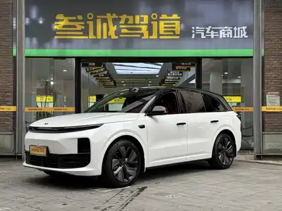 Li Auto L6