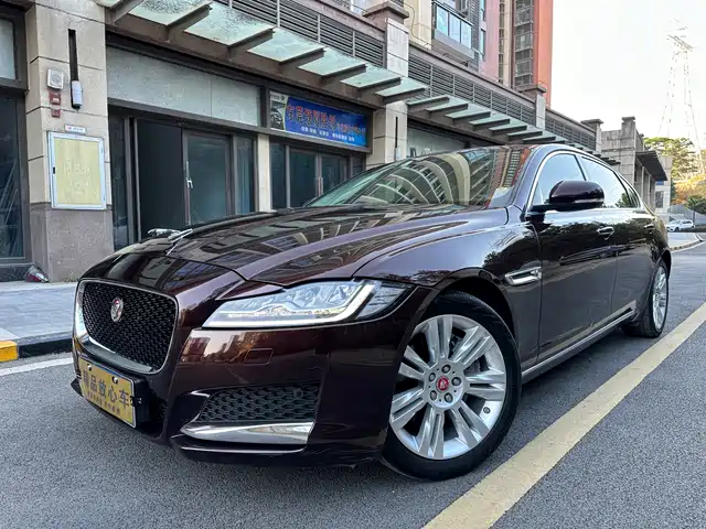 JAGUAR XFL