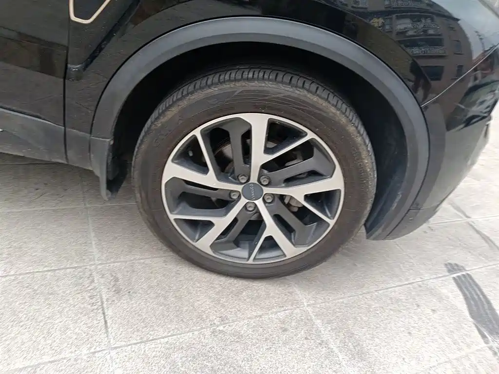 Lynk & Co 01 2017 2.0T 2WD Pro Version фото 8