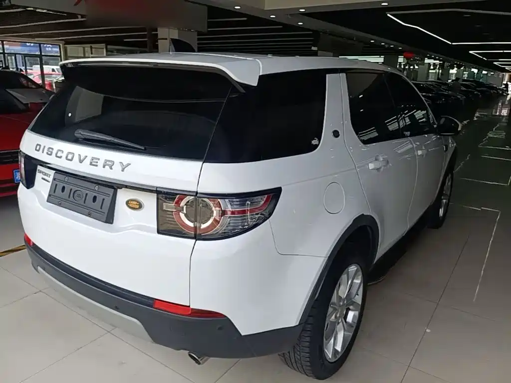Фото 7 - Land Rover Discovery Sport