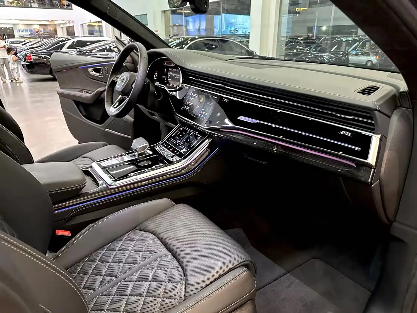 Audi Q8 2022 2022 55 TFSI Exclusive Dynamic