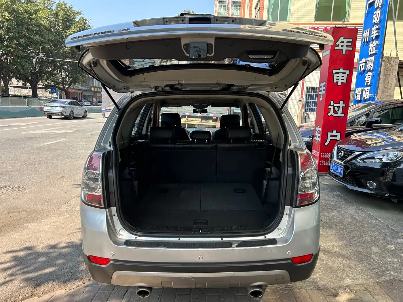 Chevrolet Captiva (Import) 2011 2.4 AT 7-Seater Luxury Edition фото 17