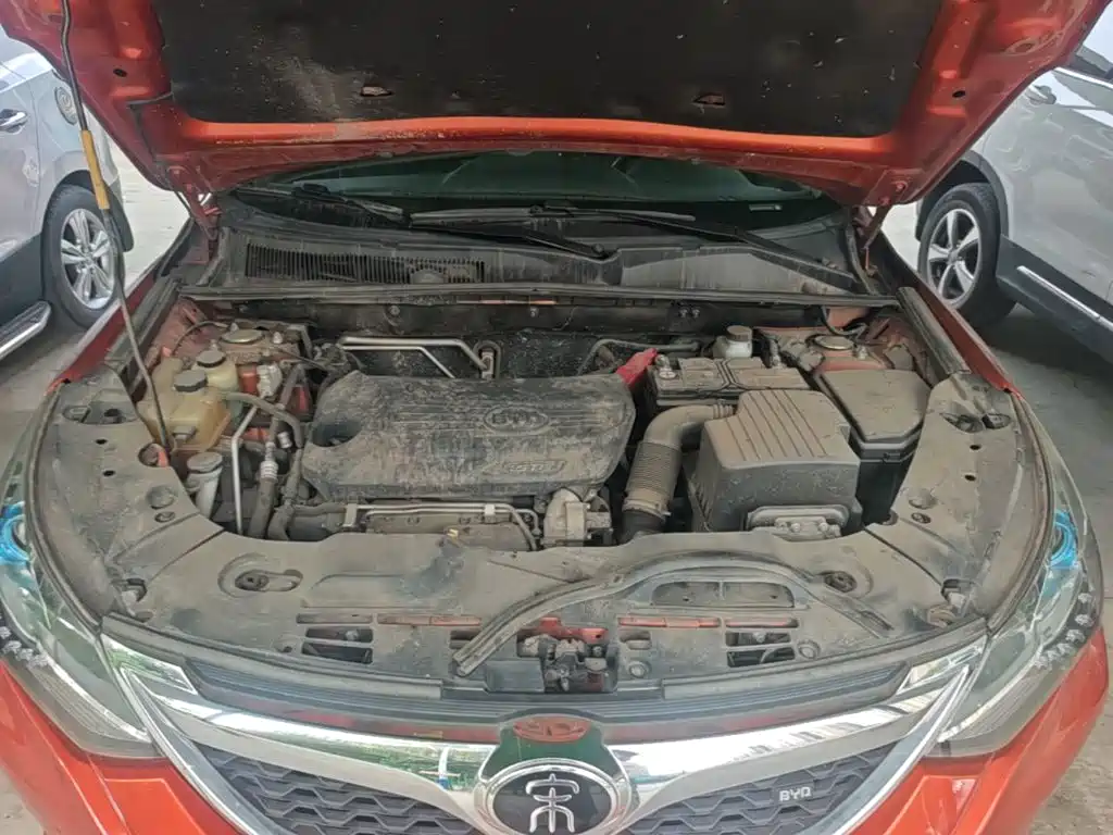 BYD Song 2016 2016 Unrivaled Edition 1.5TI Manual Leading Edition