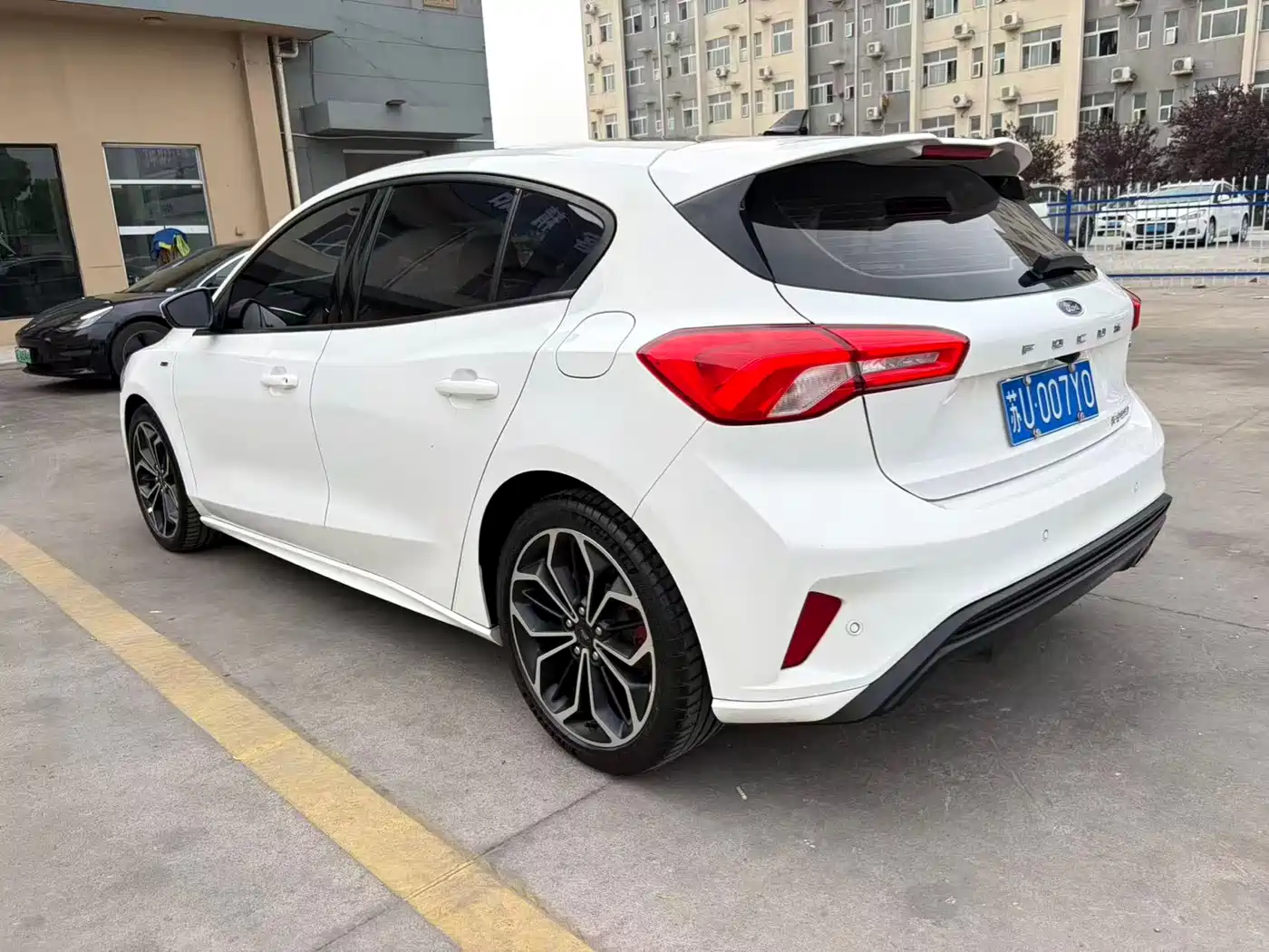 FORD FOX