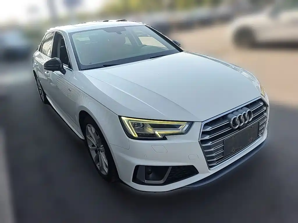 Фото 6 - Audi A4L