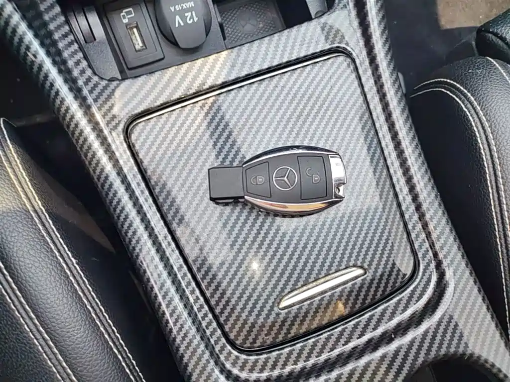 Mercedes-Benz GLA 2017 GLA 200 Dynamic фото 9