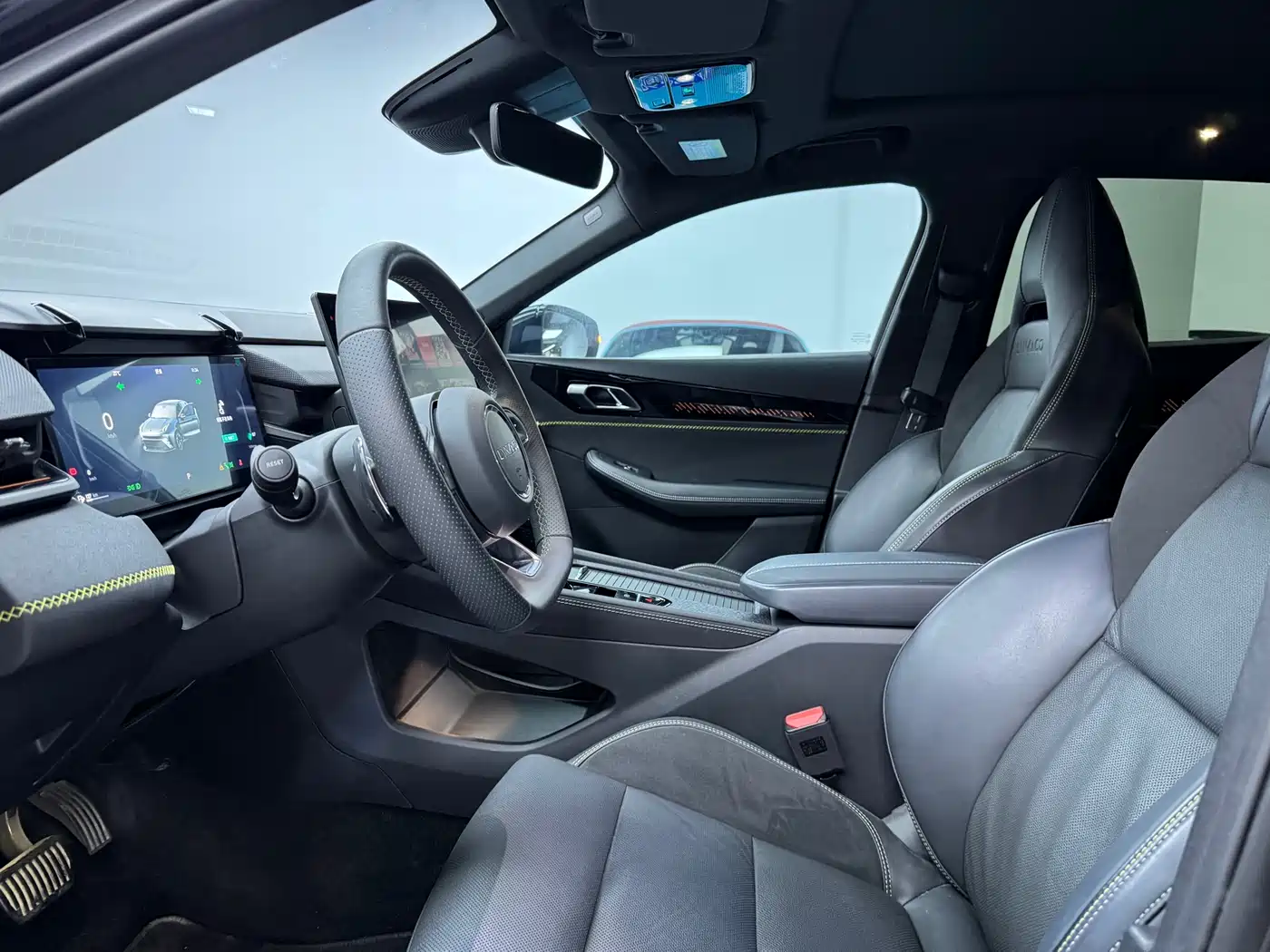 LYNK 03