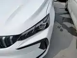 Фото 24 - Geely Binrui