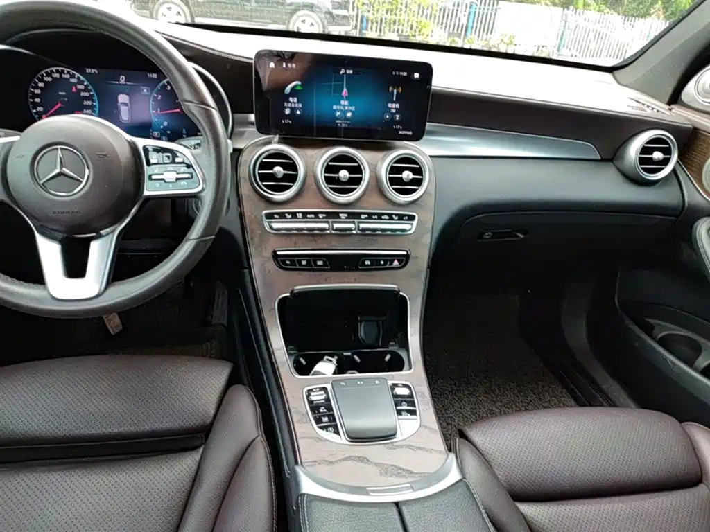 Mercedes-Benz GLC 2021 GLC 260 L 4MATIC Luxury фото 13