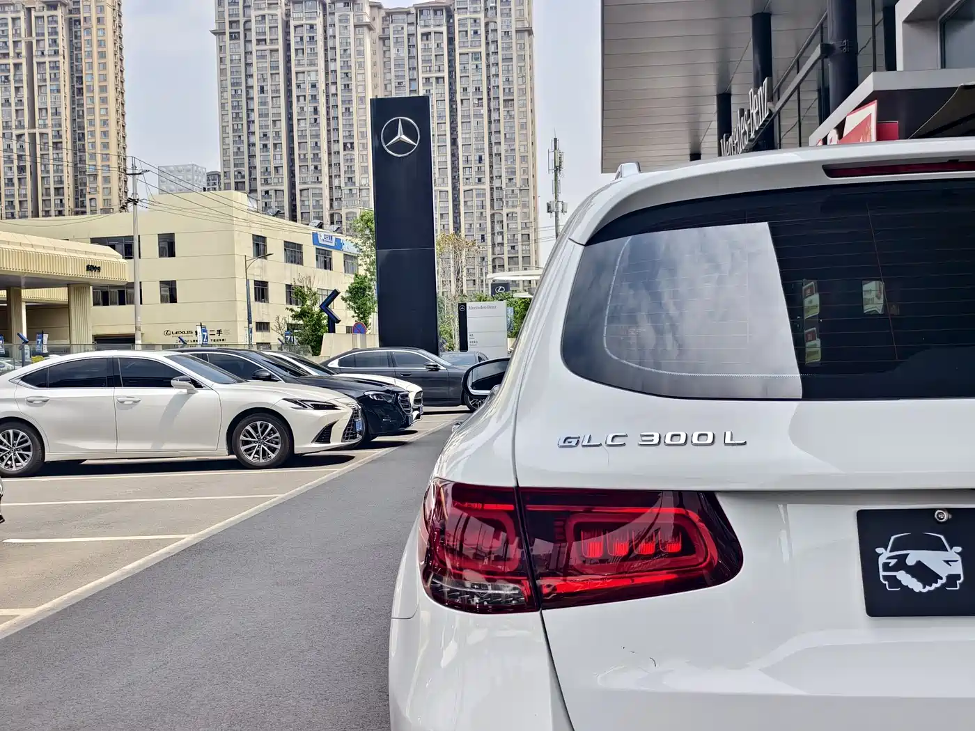 Mercedes-Benz GLC 2021 GLC 300 L 4MATIC Sporty фото 7