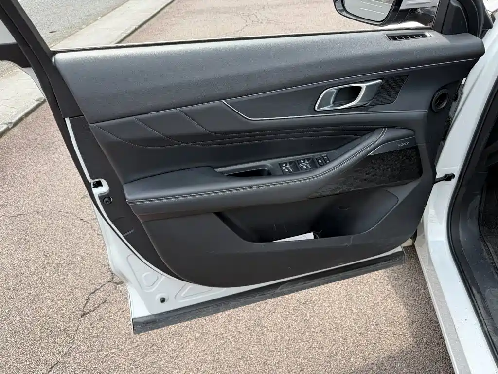 Changan UNI-K 2025 2024 2.0T FWD Premium