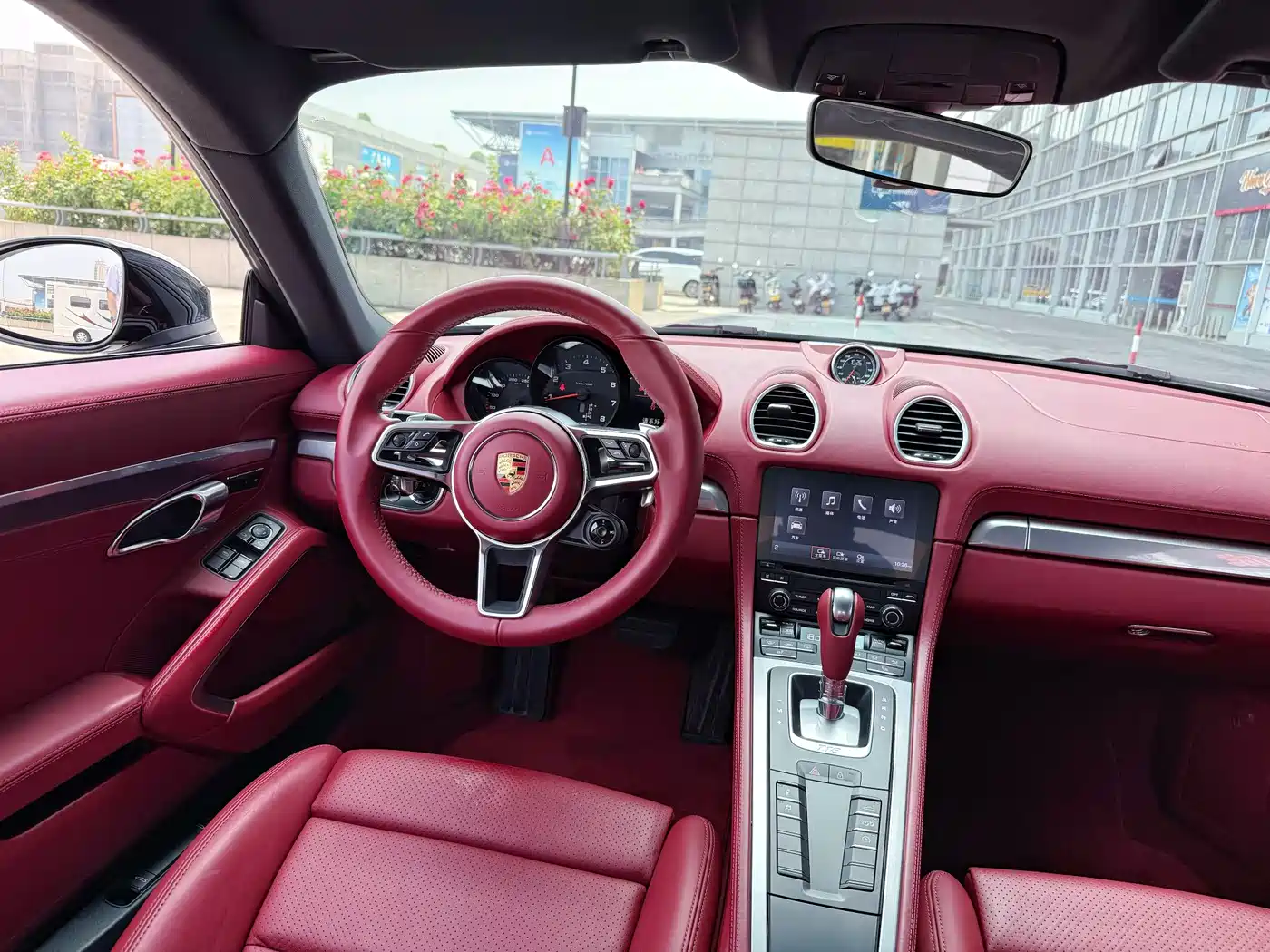 Porsche 718 2018 Cayman 2.0T фото 9