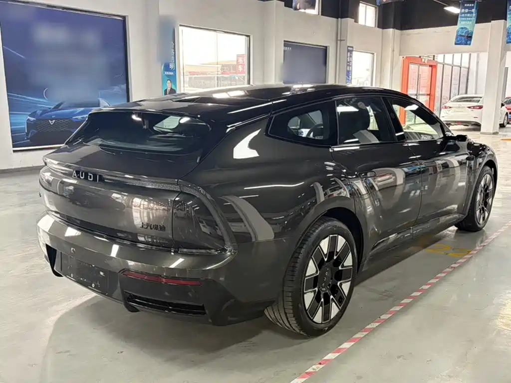 Audi E5 Sportback 2026 2025 Model 220kw 2WD Version