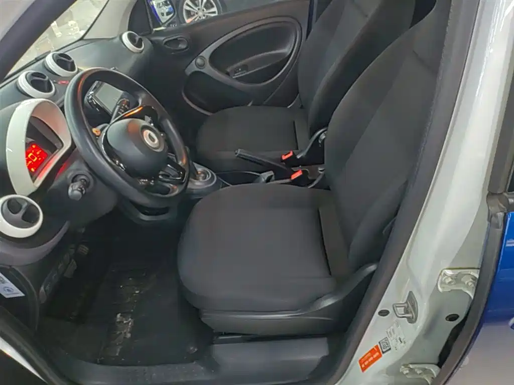 smart forfour 2017 2016 1.0L 52kW Agile Edition
