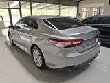 Фото 5 - Toyota Camry