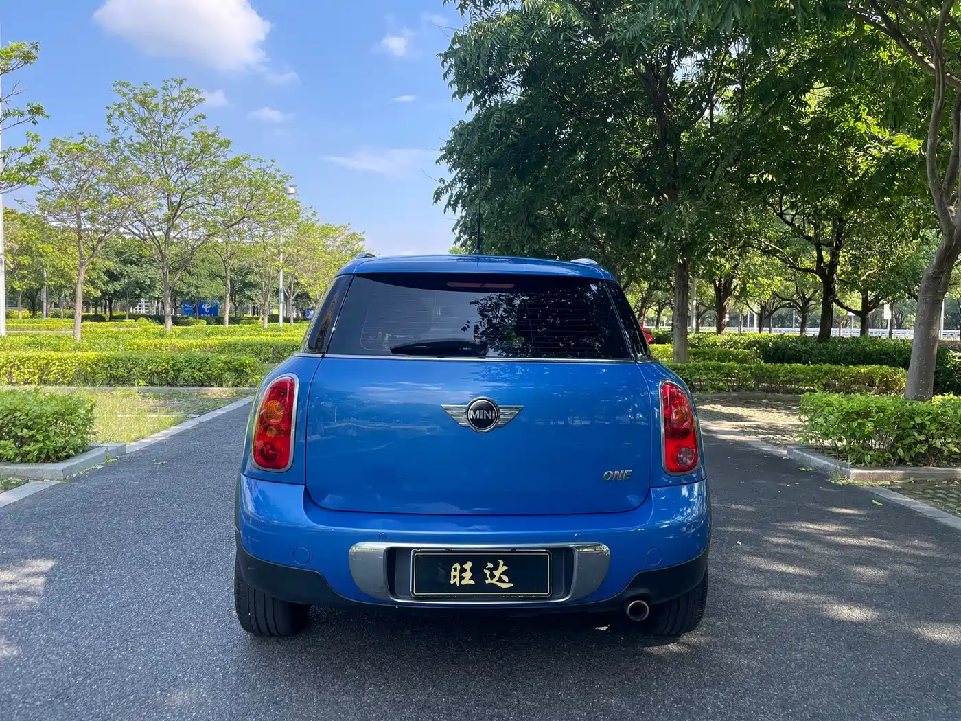 MINI COUNTRYMAN 2012 2011 1.6L ONE