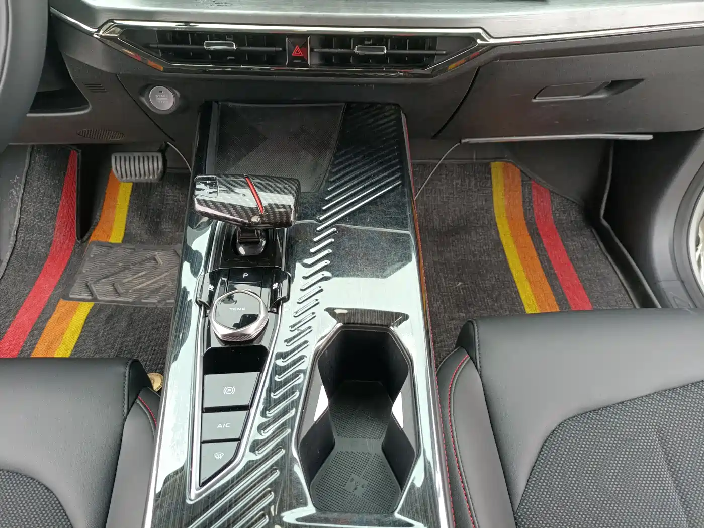 CHANGAN CHANGAN AUCHAN Z6