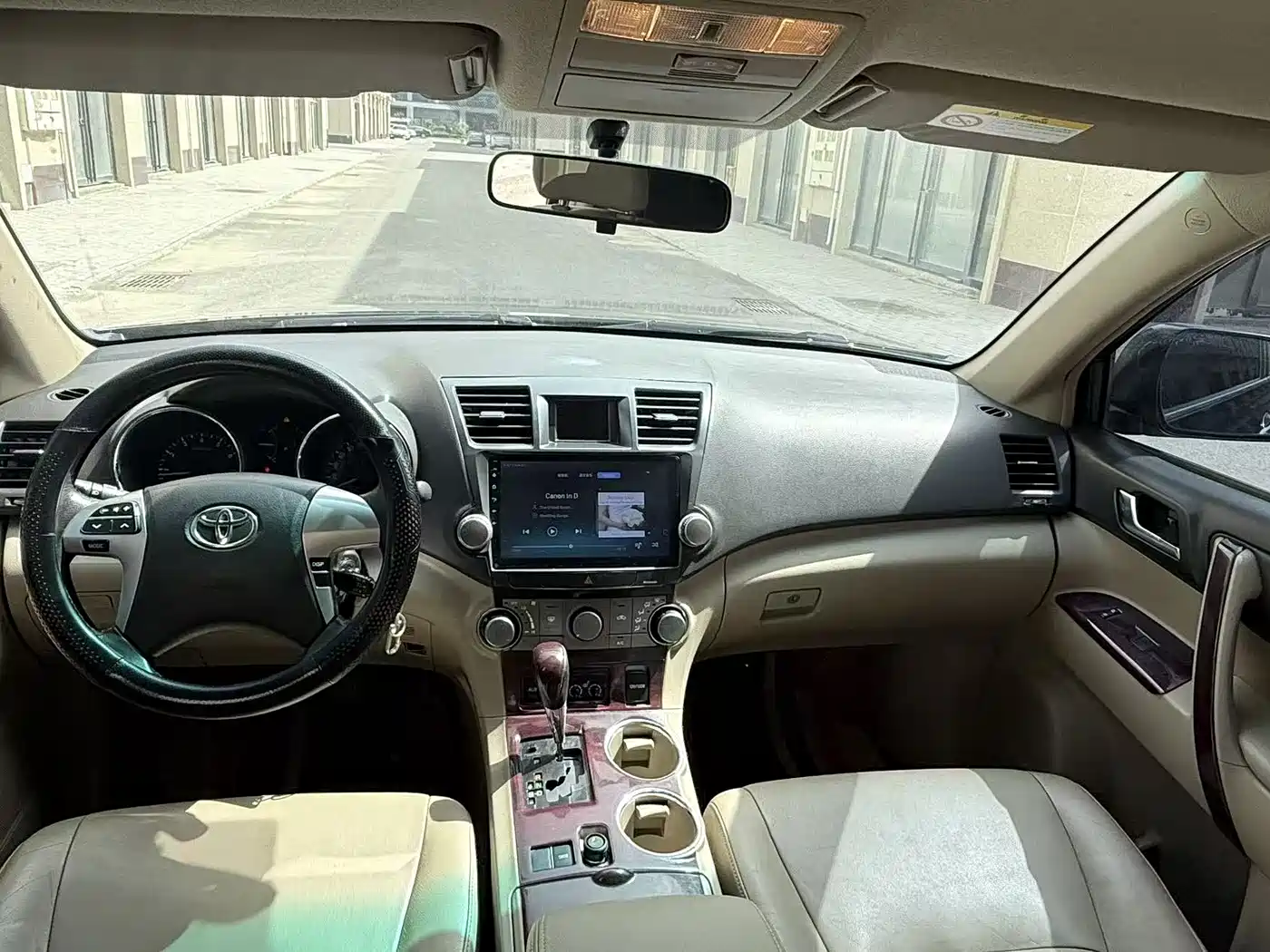 Toyota Highlander 2013 2.7L 2WD 5-seater Purple Gold Edition фото 6