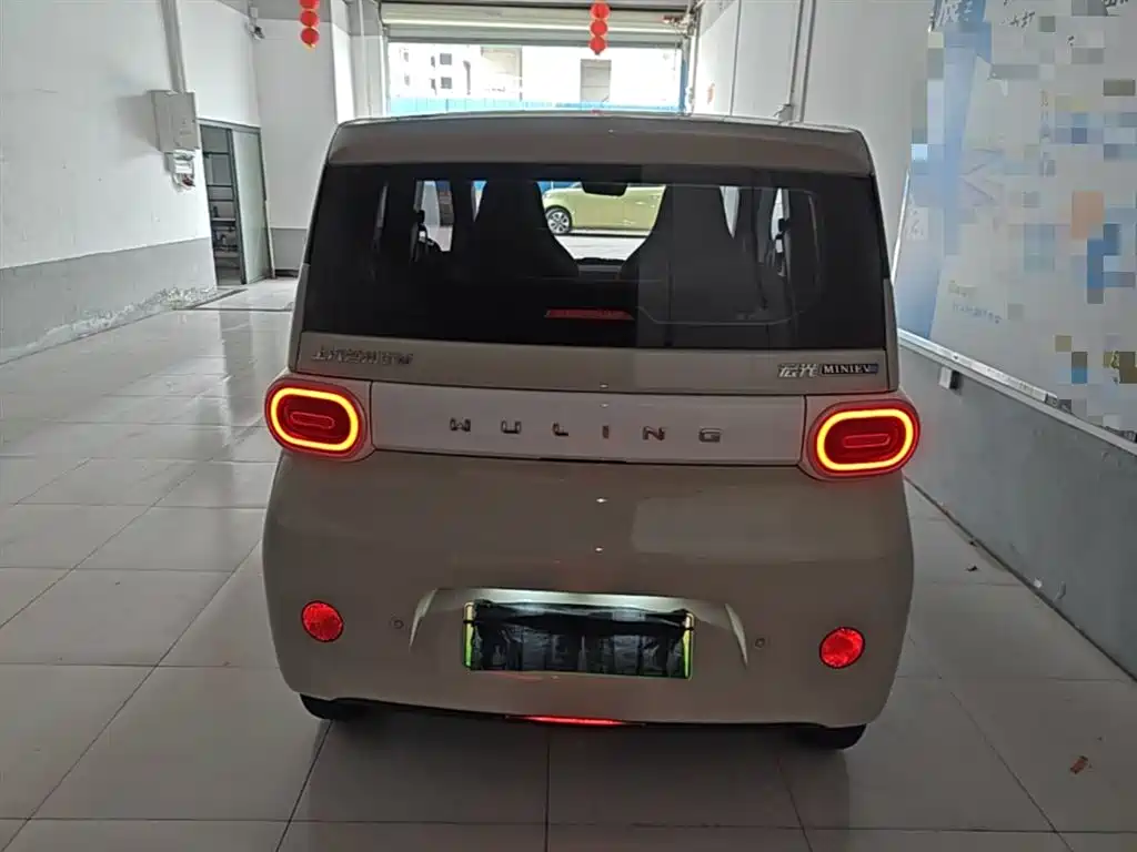WULING AUTOMOBILE HONGGUANG MINIEV