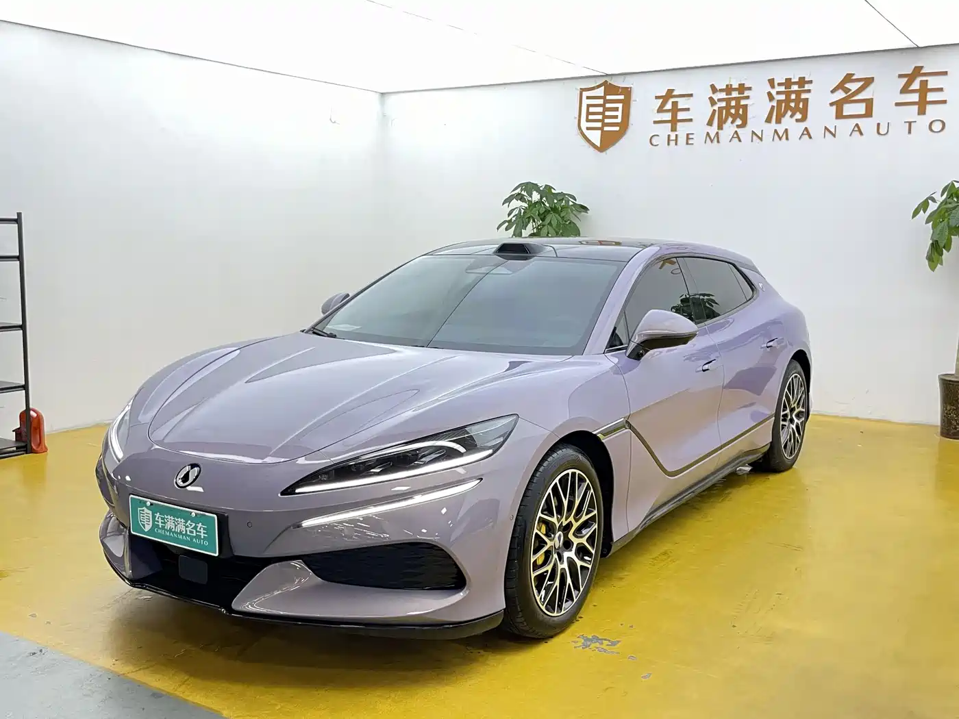 Denza Z9GT 2026 Model Flash Charge Honor Edition