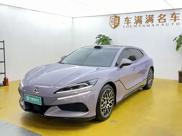 Denza Denza Z9GT 2026 Model Flash Charge Honor Edition