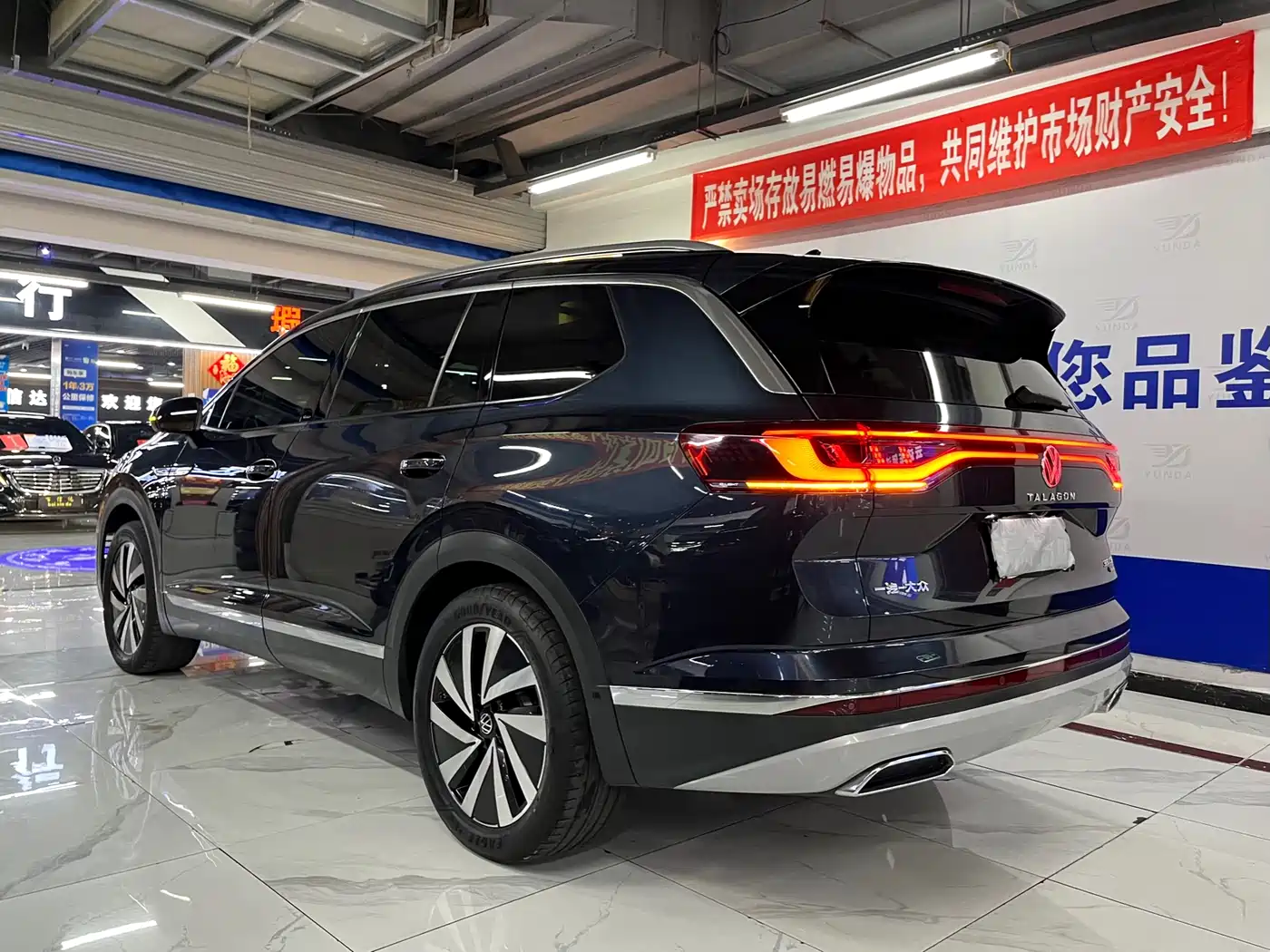 Volkswagen Talagon 2022 380TSI 4WD Luxury Premium Pro Edition 7-Seater фото 3
