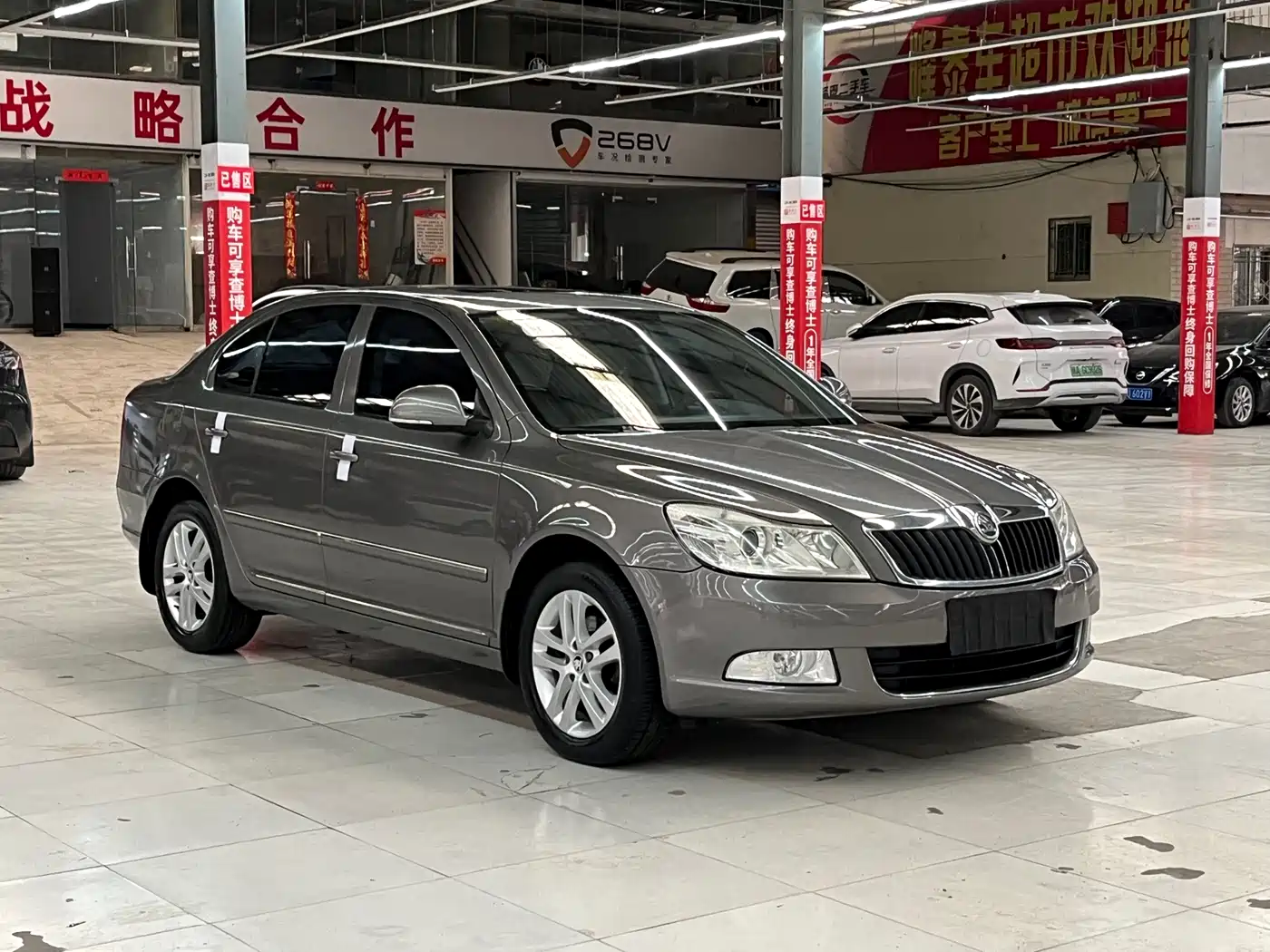 Škoda Octavia 2014 1.6L Auto Yijun Edition фото 3