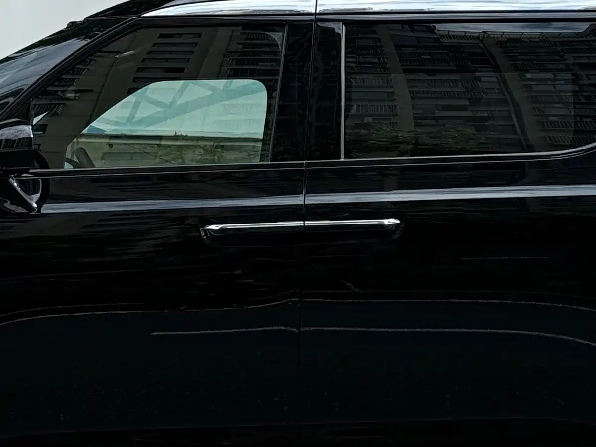 ZEEKR 009 2025 2024 6-seat Executive AWD 108kWh