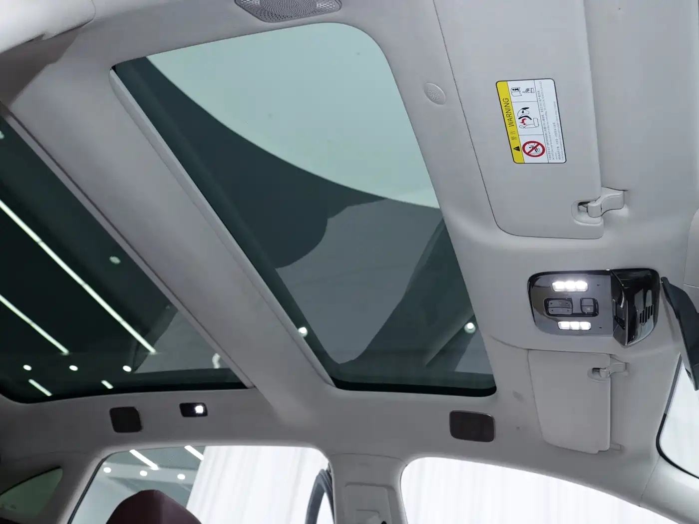 Voyah Auto VOYAH Zhuiguang L 2025 2025 Mid-configuration Model