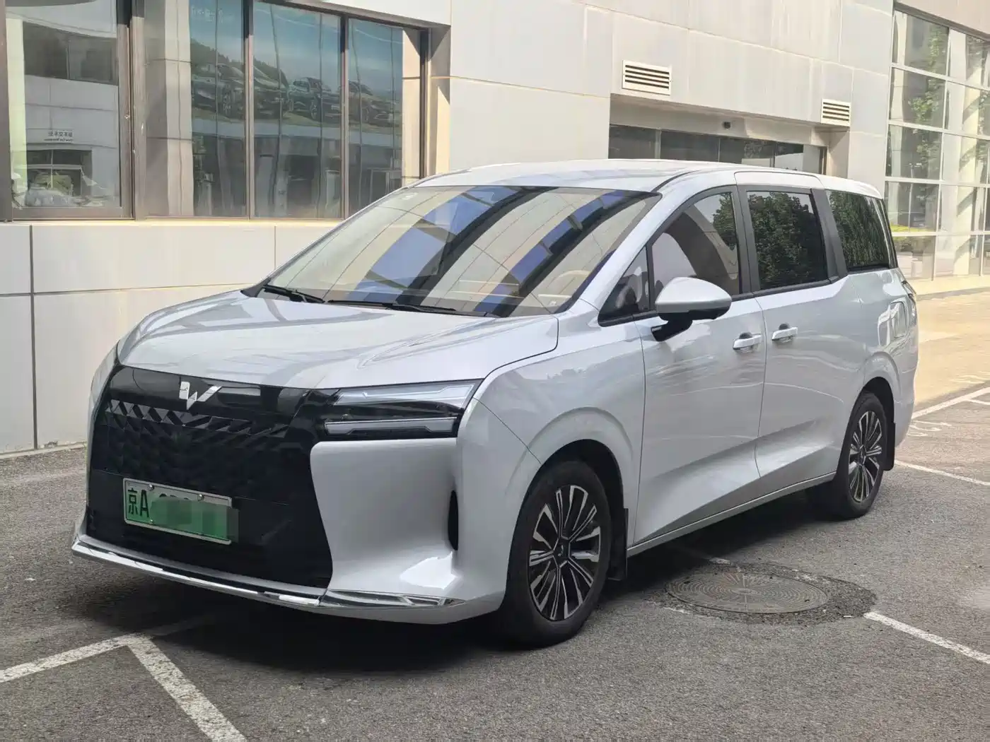 Wuling Motors Xingguang 730 New Energy 2025 2025 Model Plug-in Hybrid Base Version
