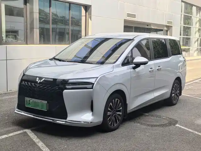  Wuling Motors Xingguang 730 New Energy 2025 Model Plug-in Hybrid Base Version