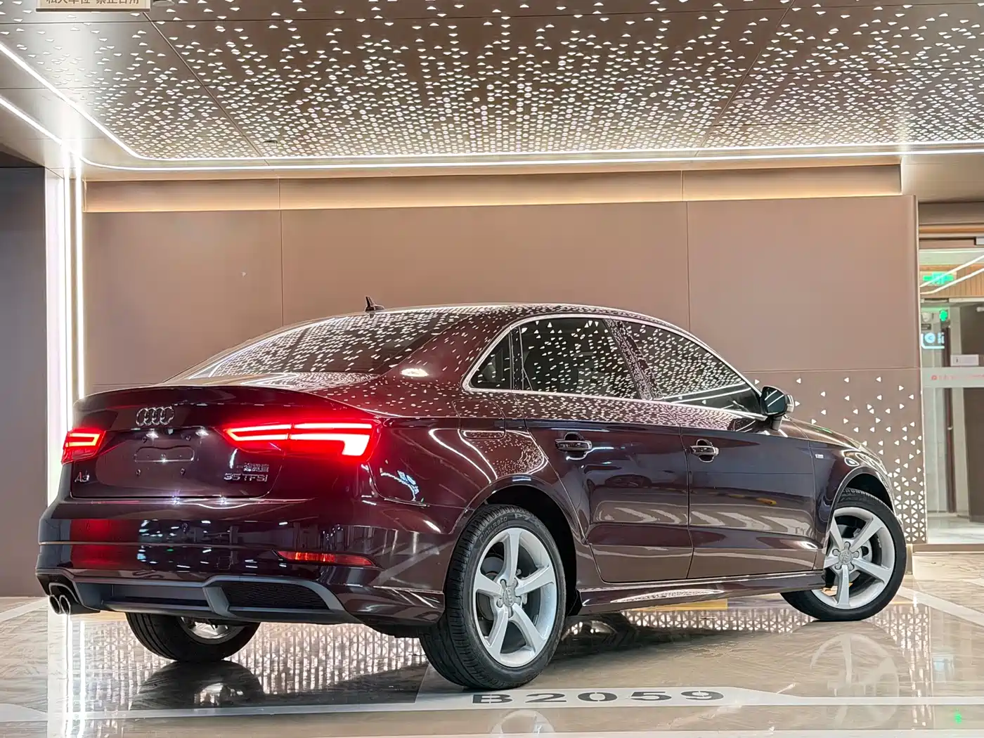 Audi A3 2018 30th Anniversary Limousine 35 TFSI Fashion фото 4