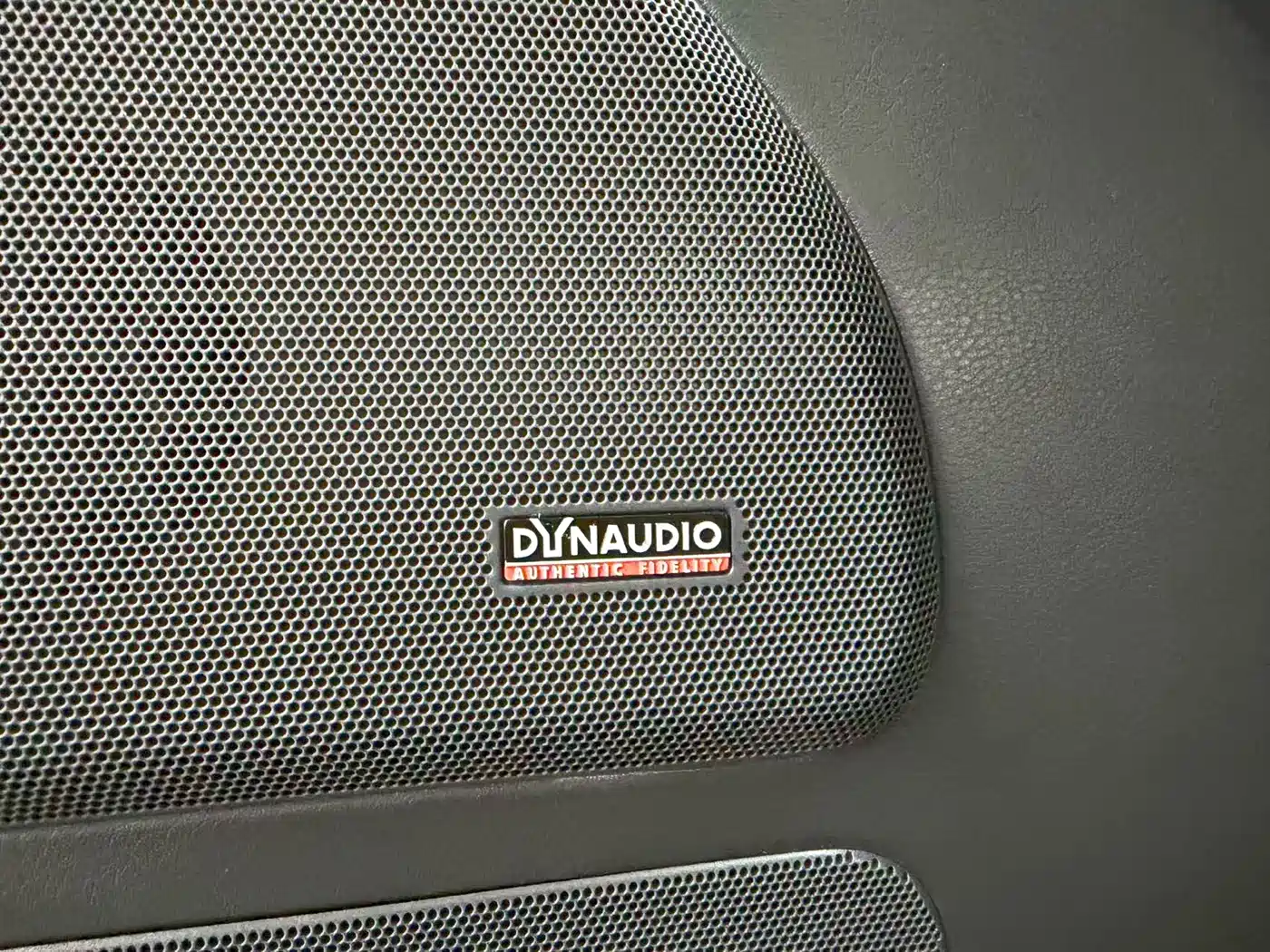 Volkswagen Multivan 2014 2012 2.0TSI 4WD Premium