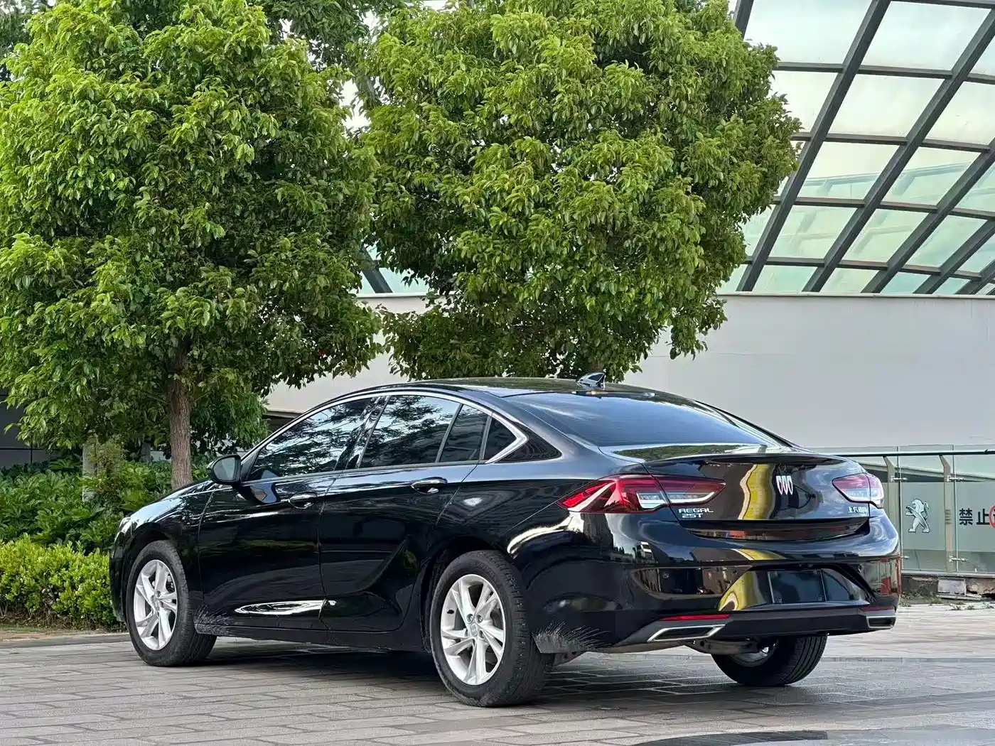 BUICK REGAL