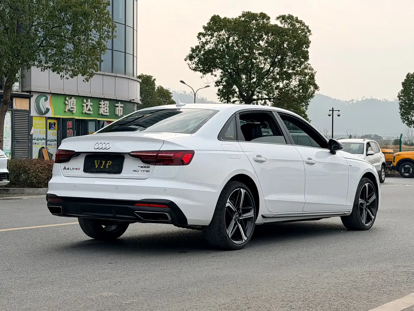 Audi A4L 2024 40 TFSI Luxury Dynamic фото 4