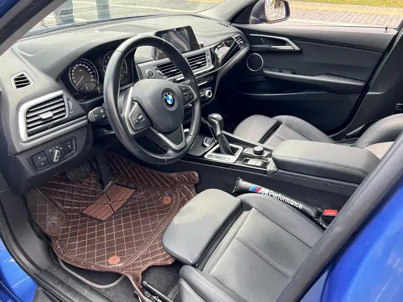 BMW 1 Series 2017 118i Fashion фото 6