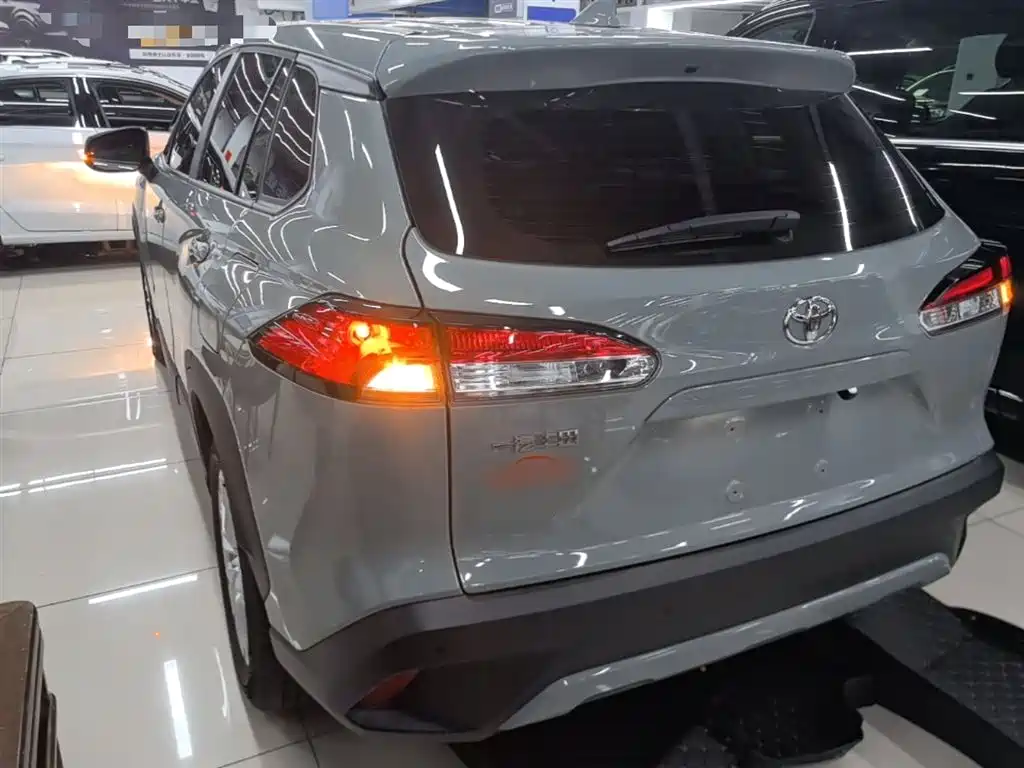 Toyota Corolla Cross 2023 2.0L Elite Edition фото 5